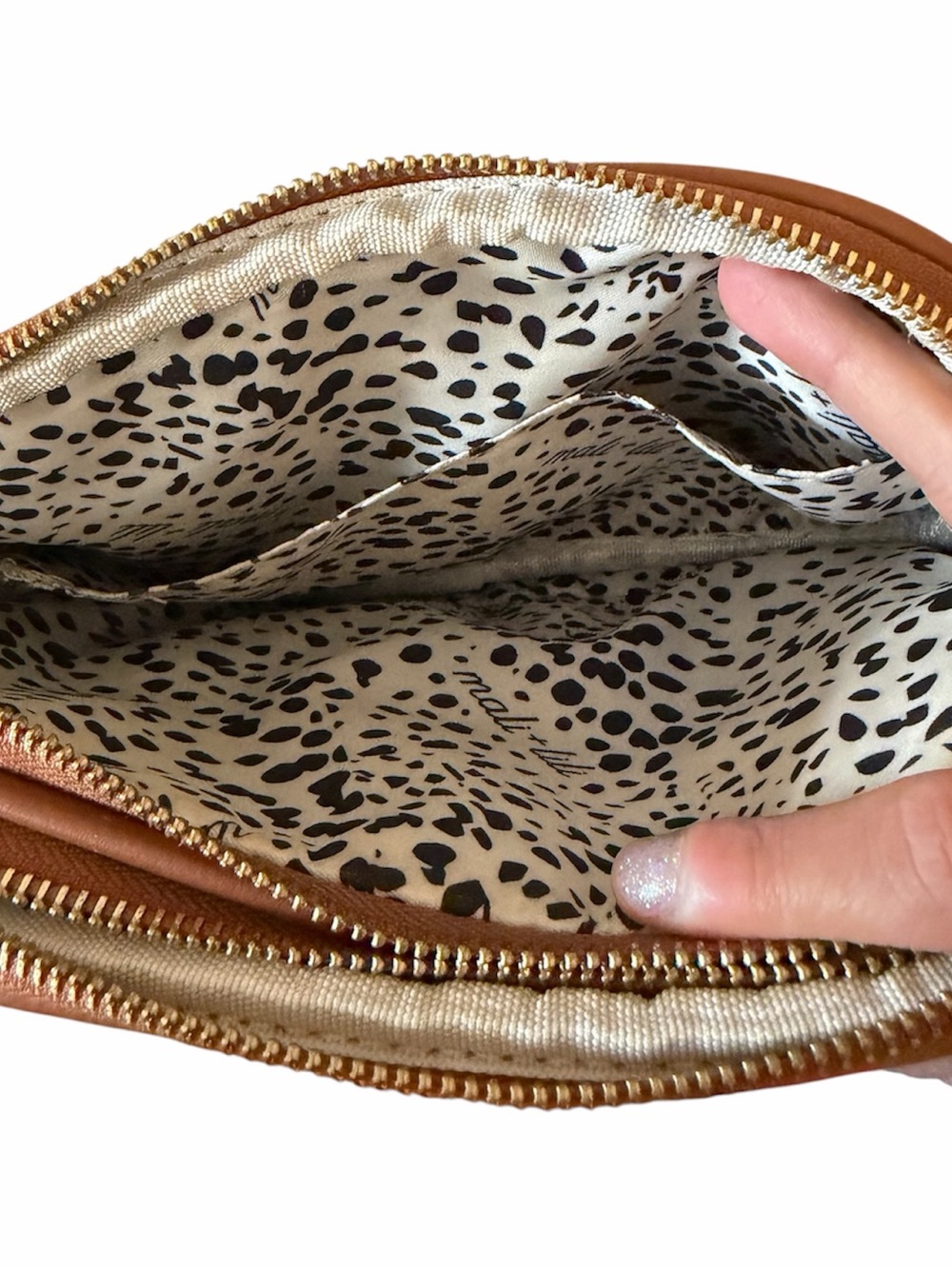 Mali + Lili Ava Woven Vegan Leather Crossbody Bag - Picture 6 of 8